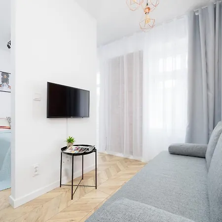 Exceptional Studio For 4 Guests In By Renters Διαμέρισμα *